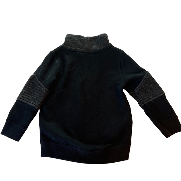 Genuine Kids from OshKosh Black Sweater 3T - Picture 2 of 3